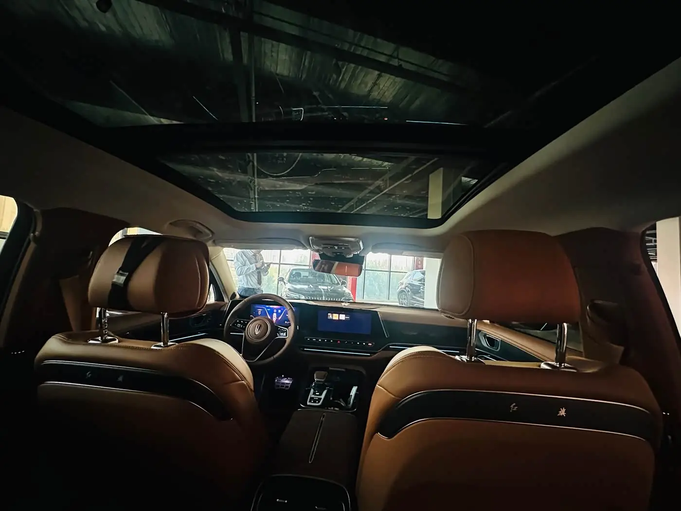 Hongqi H9 2026 — Photo 11/13