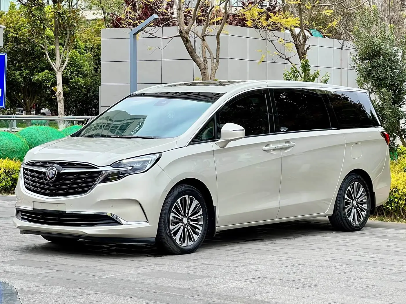 Buick GL8, 2021