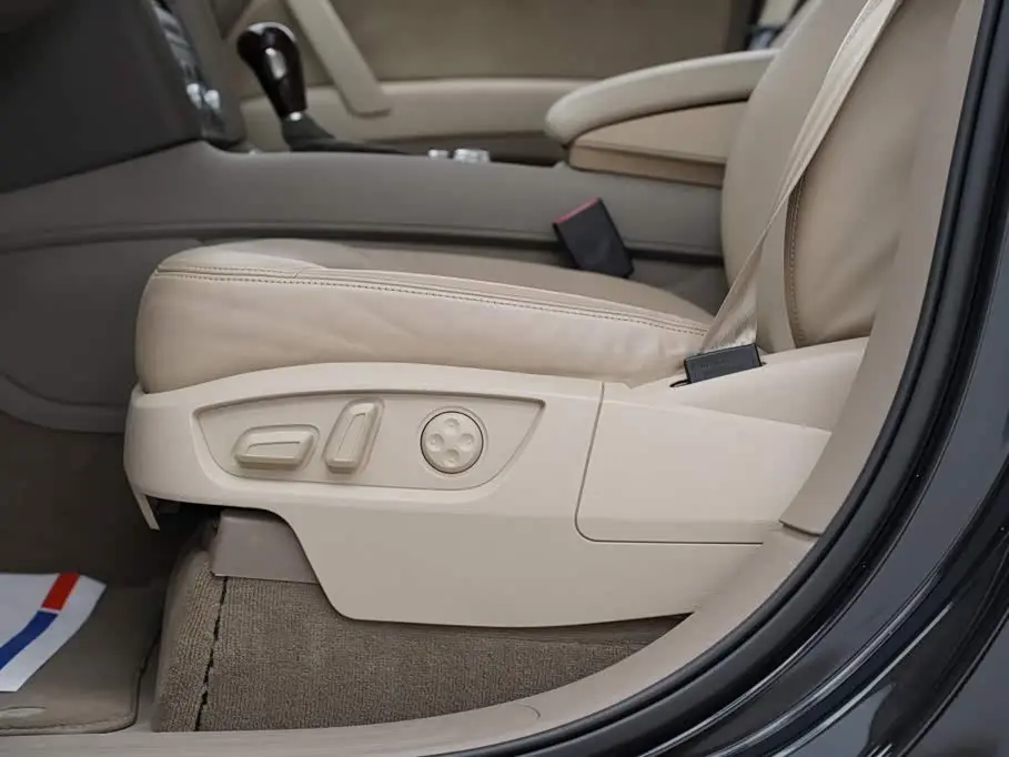 Audi Q7 2013 — Şəkil 14/20