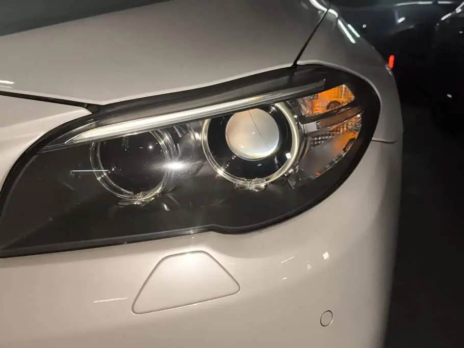BMW 5 Series 2015 — Photo 5/16
