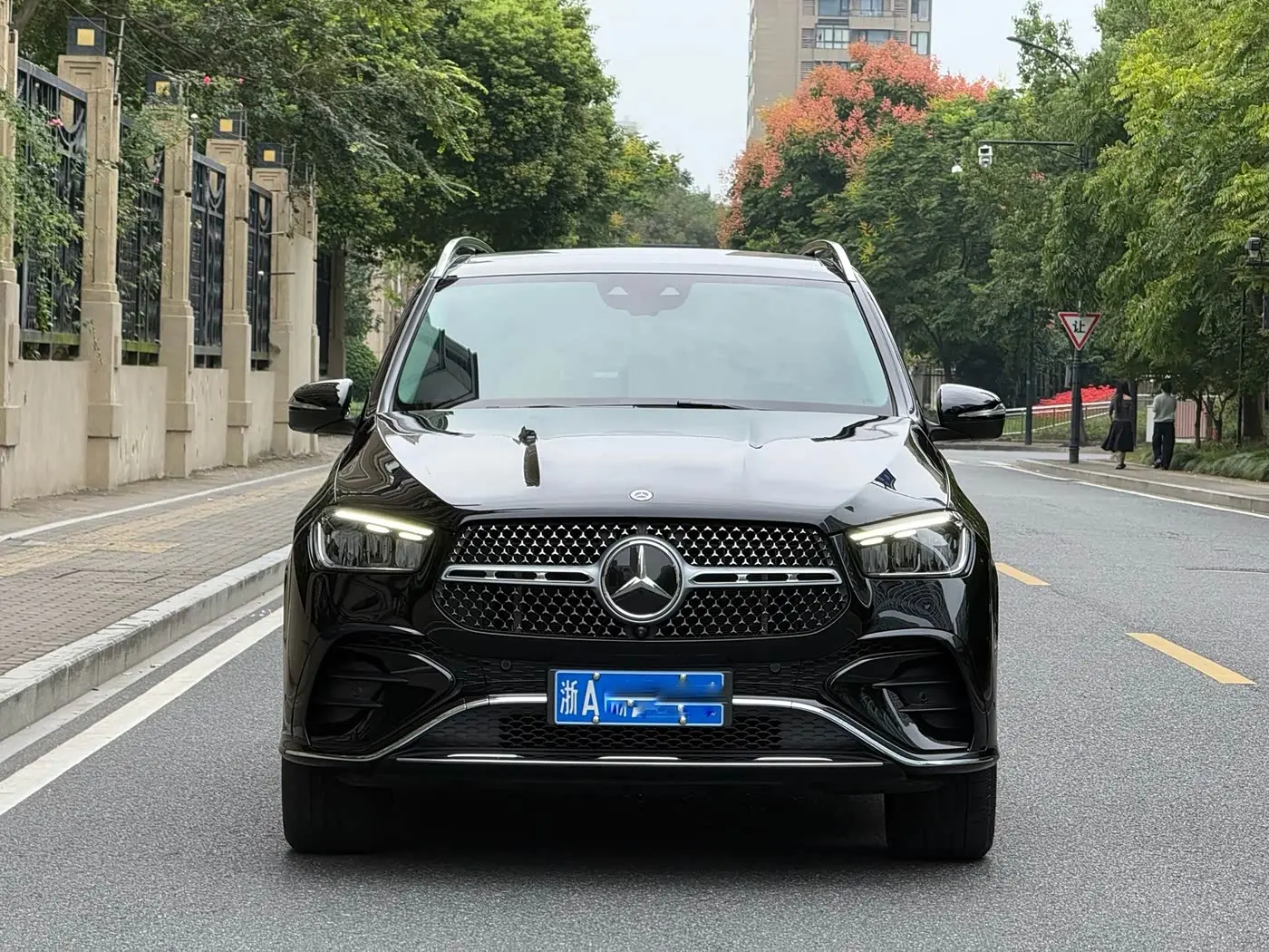 Mercedes-Benz GLE 2024 — Фото 5/16