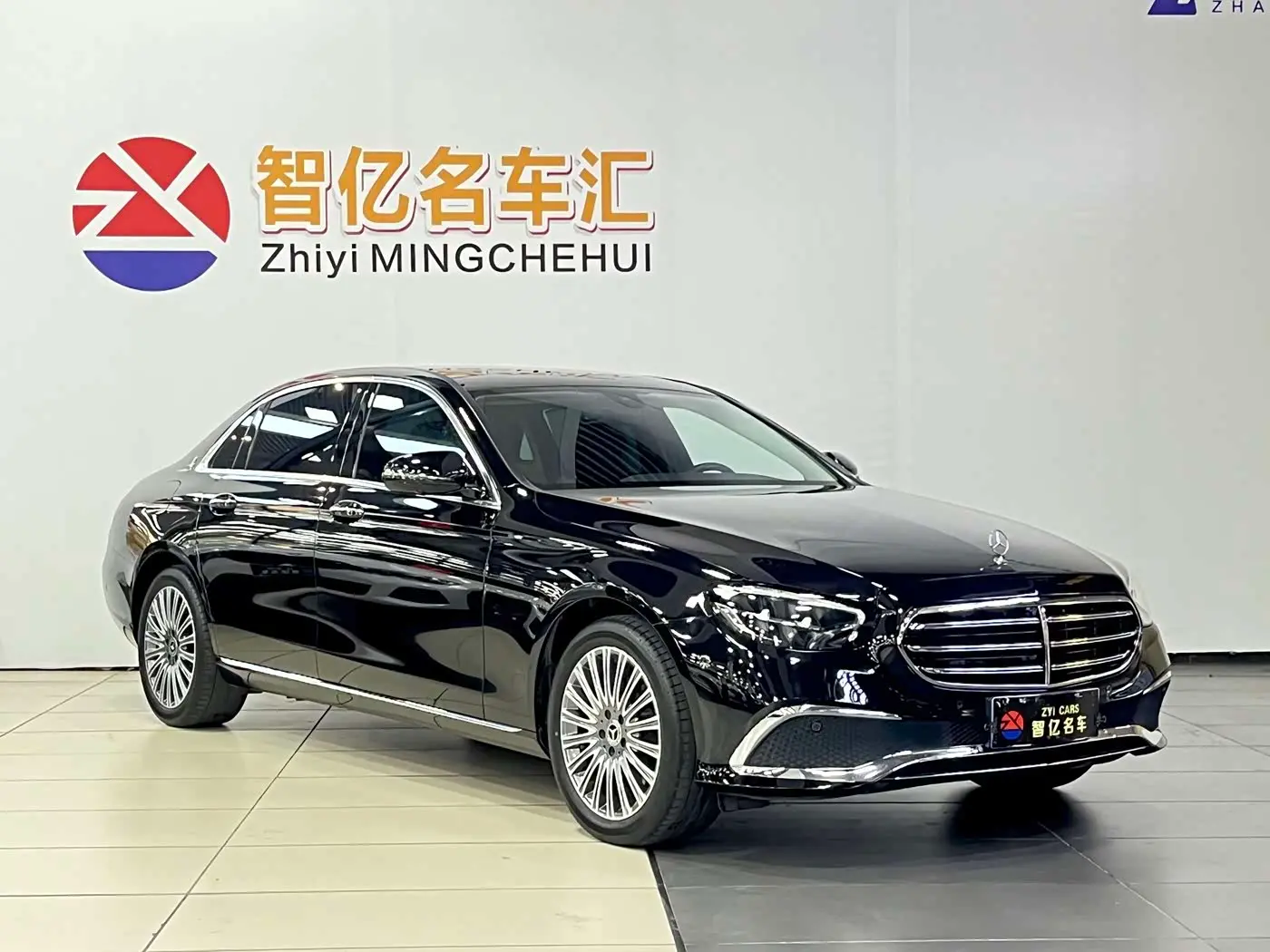 Mercedes-Benz E-Class 2023 — Photo 14/14