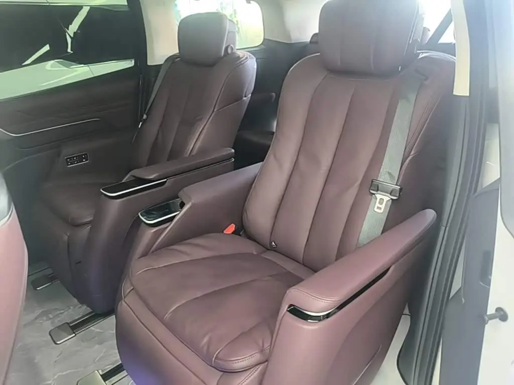 Buick Century 2025 — Photo 16/19