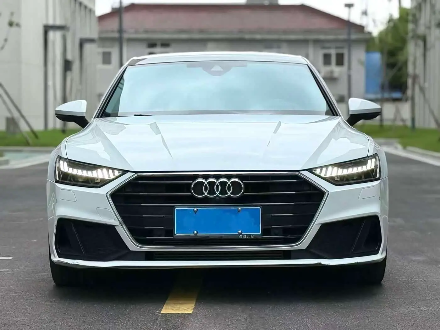 Audi A7 2022 — Фото 2/17