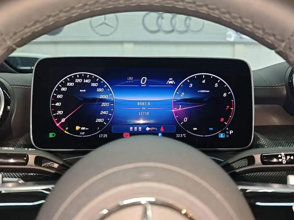 Mercedes-Benz C-Class 2025 — Şəkil 11/19