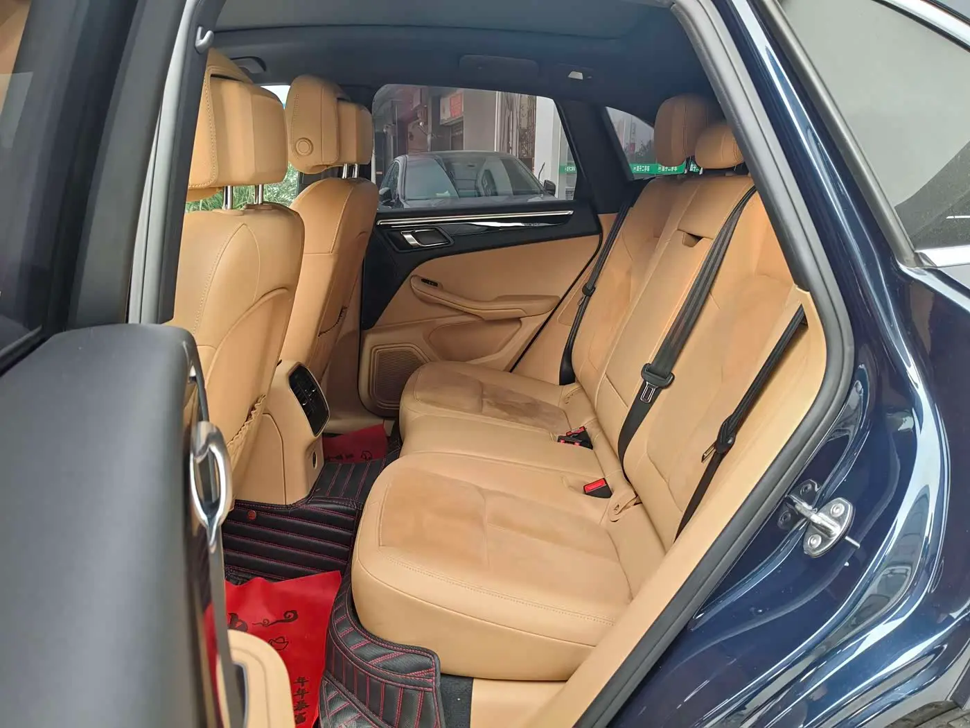 Porsche Macan 2018 — Photo 8/20
