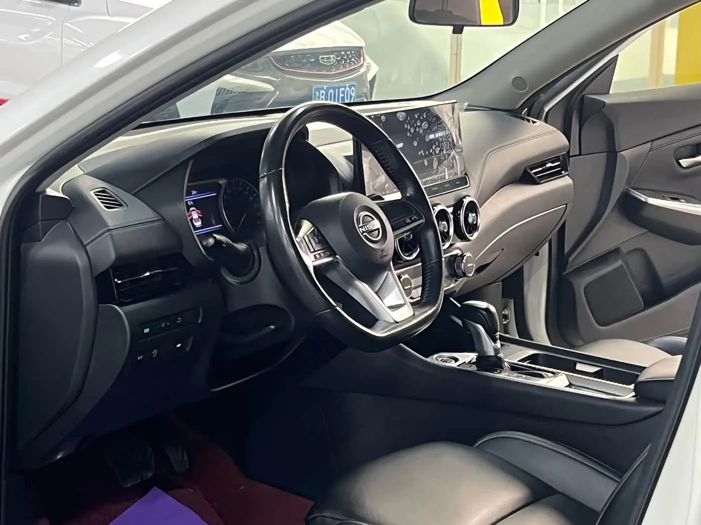 Nissan Sylphy 2023 — Фото 6/16