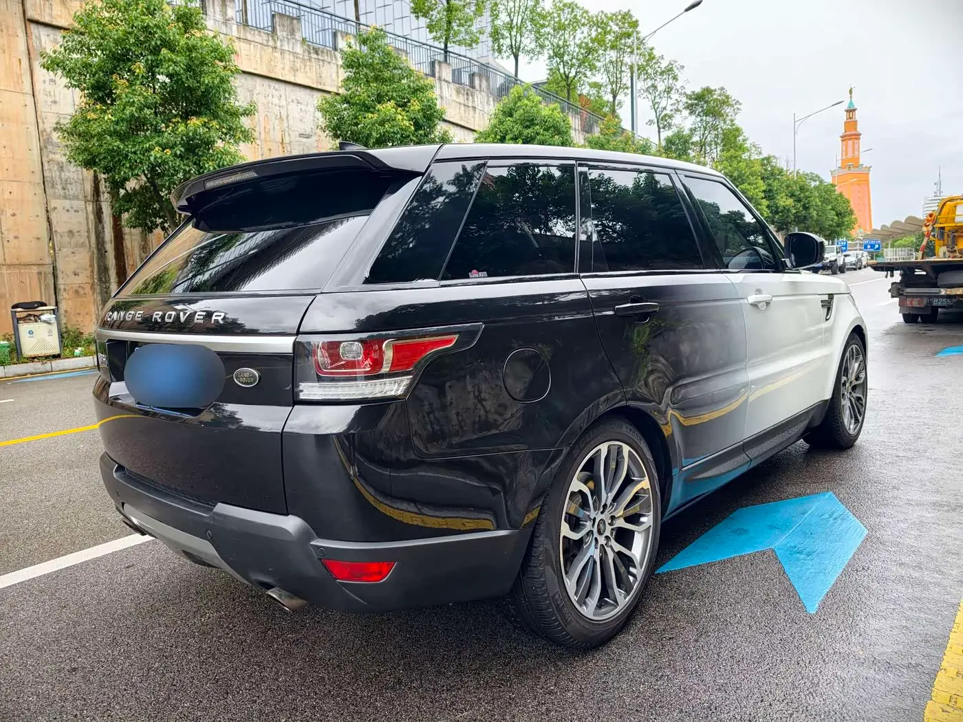 Land Rover Range Rover Sport 2018 — Photo 4/17