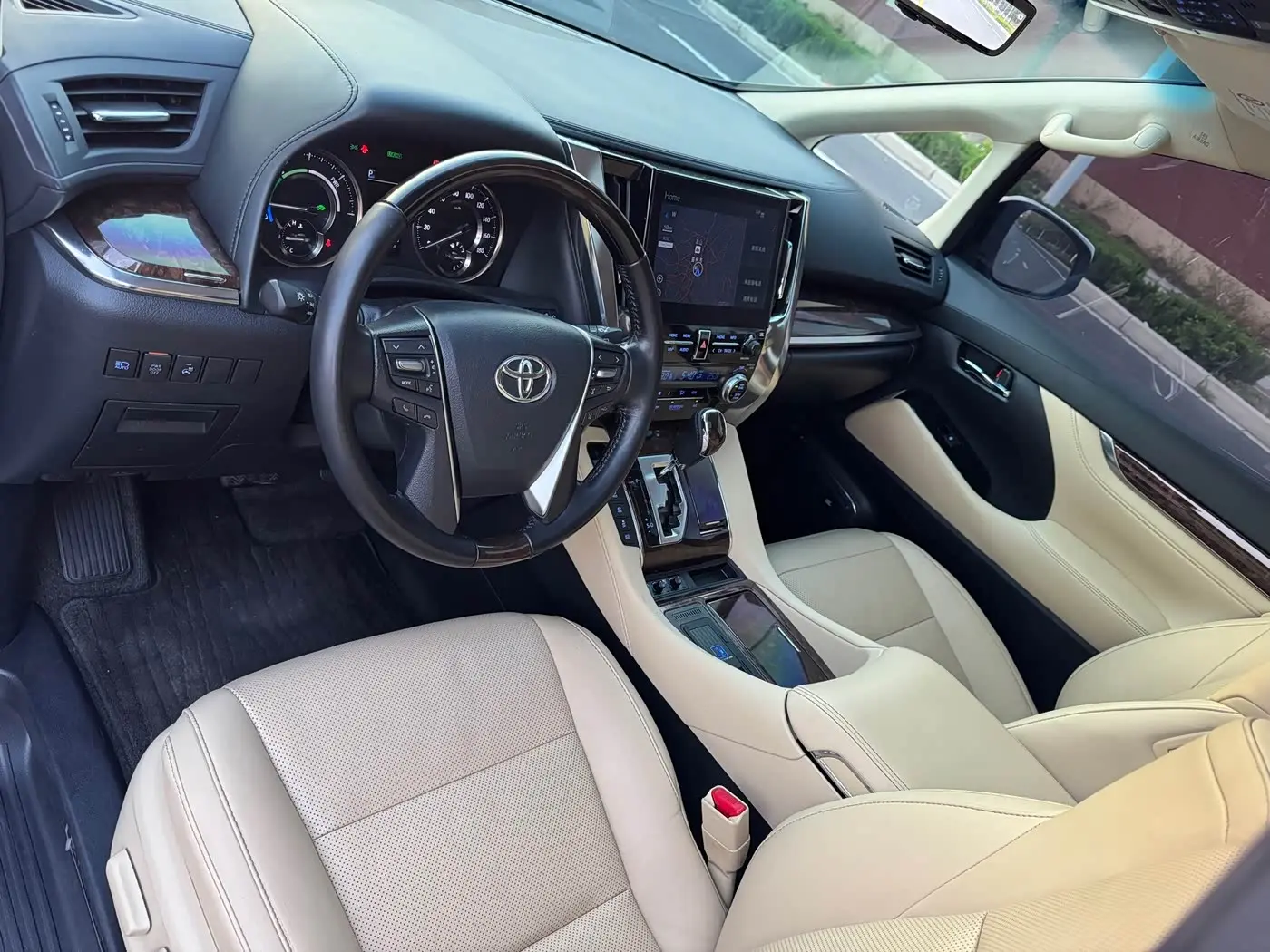 Toyota Alphard 2020 — Photo 5/20
