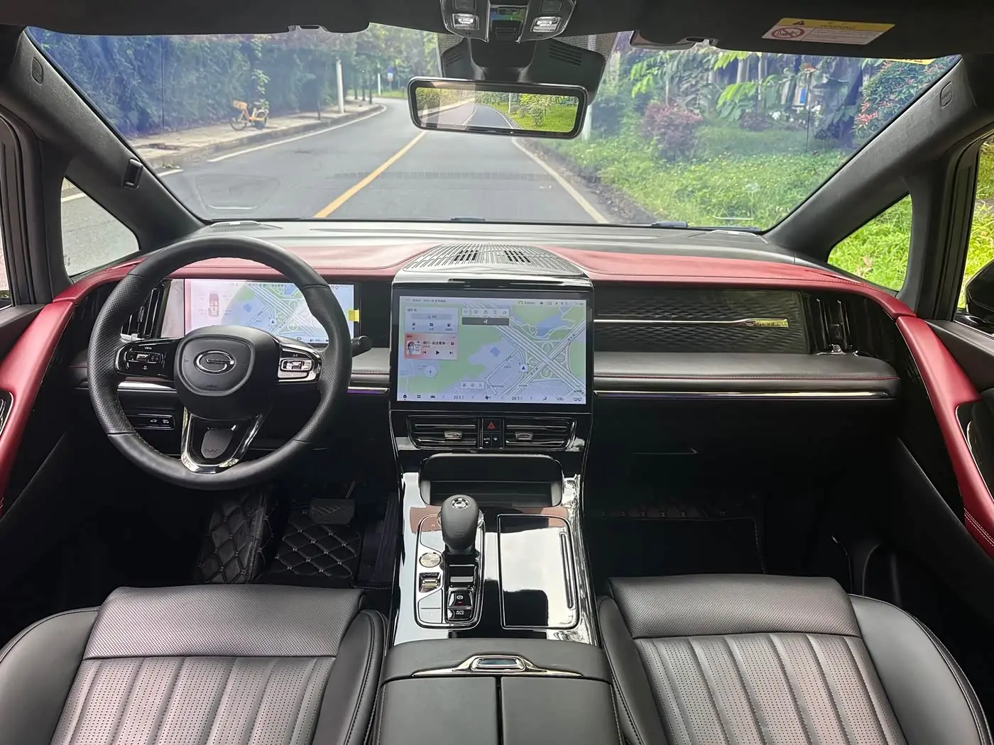 GAC Trumpchi Trumpchi M8 2024 — Photo 6/17