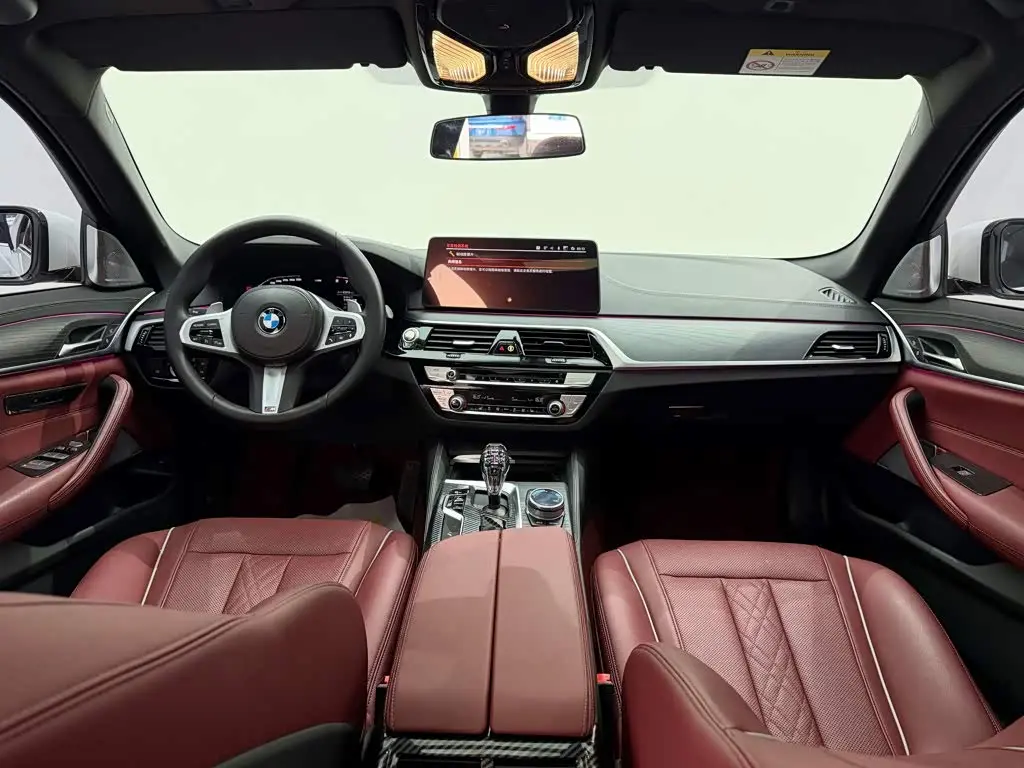 BMW 5 Series 2022 — Şəkil 13/20