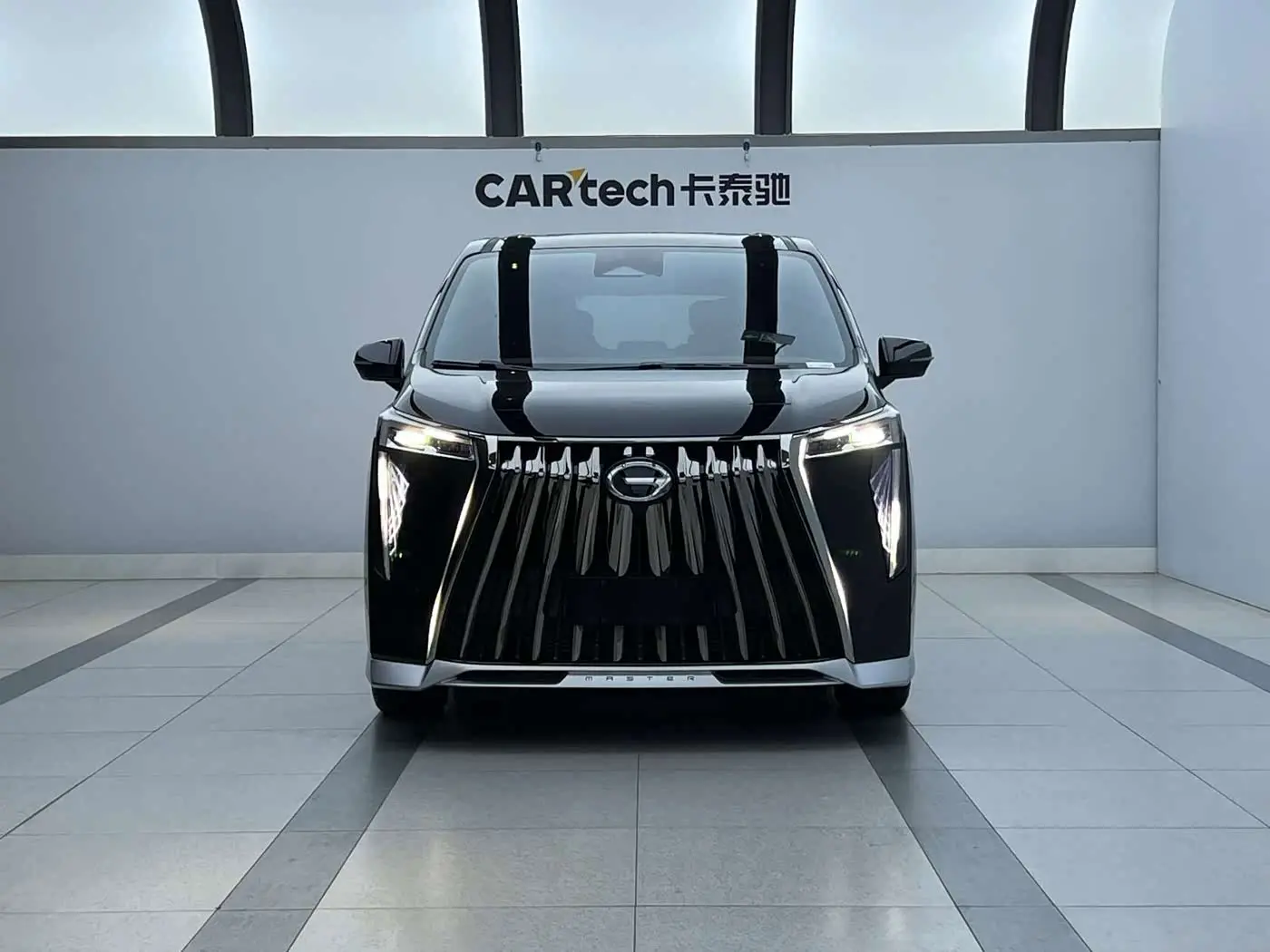 GAC Trumpchi Trumpchi M8 2024 — Şəkil 2/9