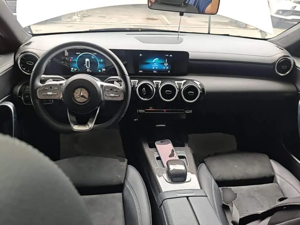 Mercedes-Benz A-Class 2019 — Şəkil 9/19