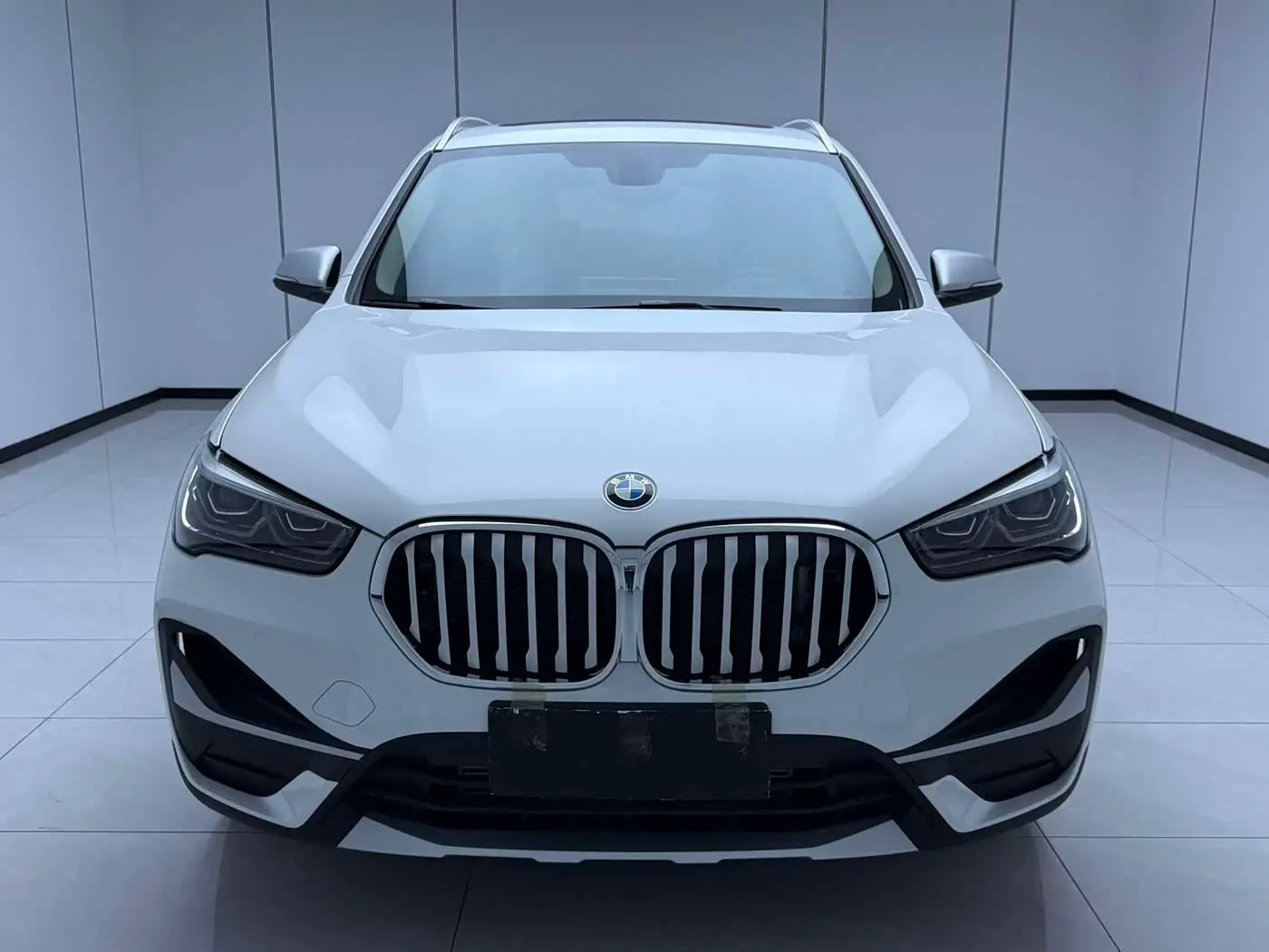 BMW X1 2022 — Photo 2/20