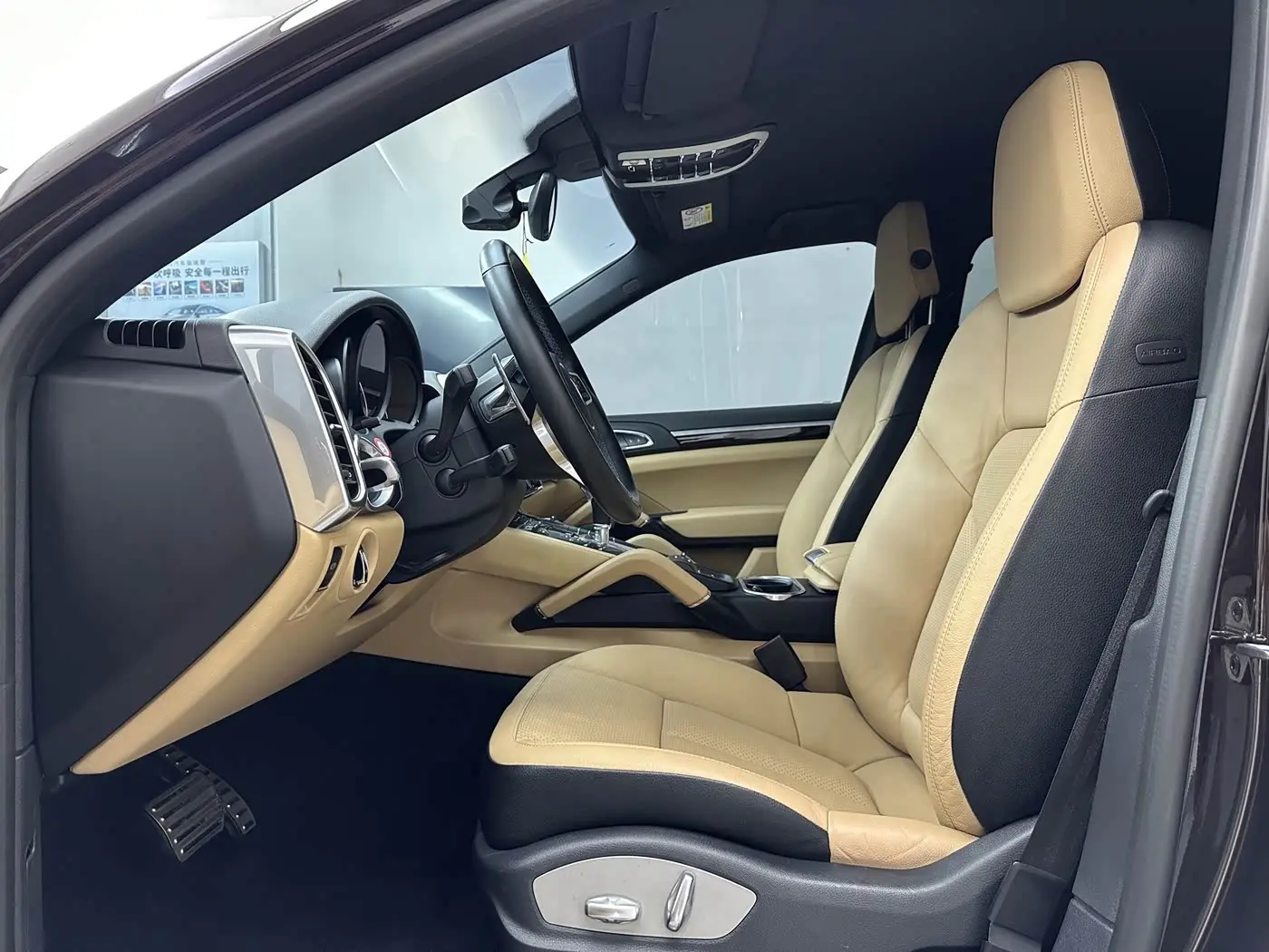 Porsche Cayenne New Energy 2017 — Фото 8/20