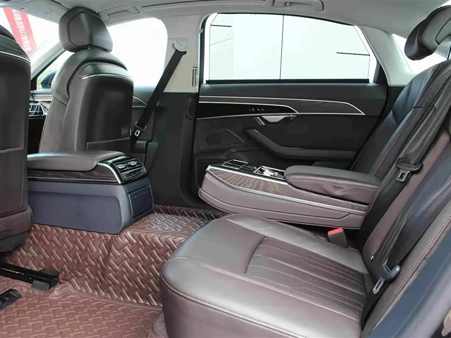 Audi A8 2020 — ფოტო 7/18