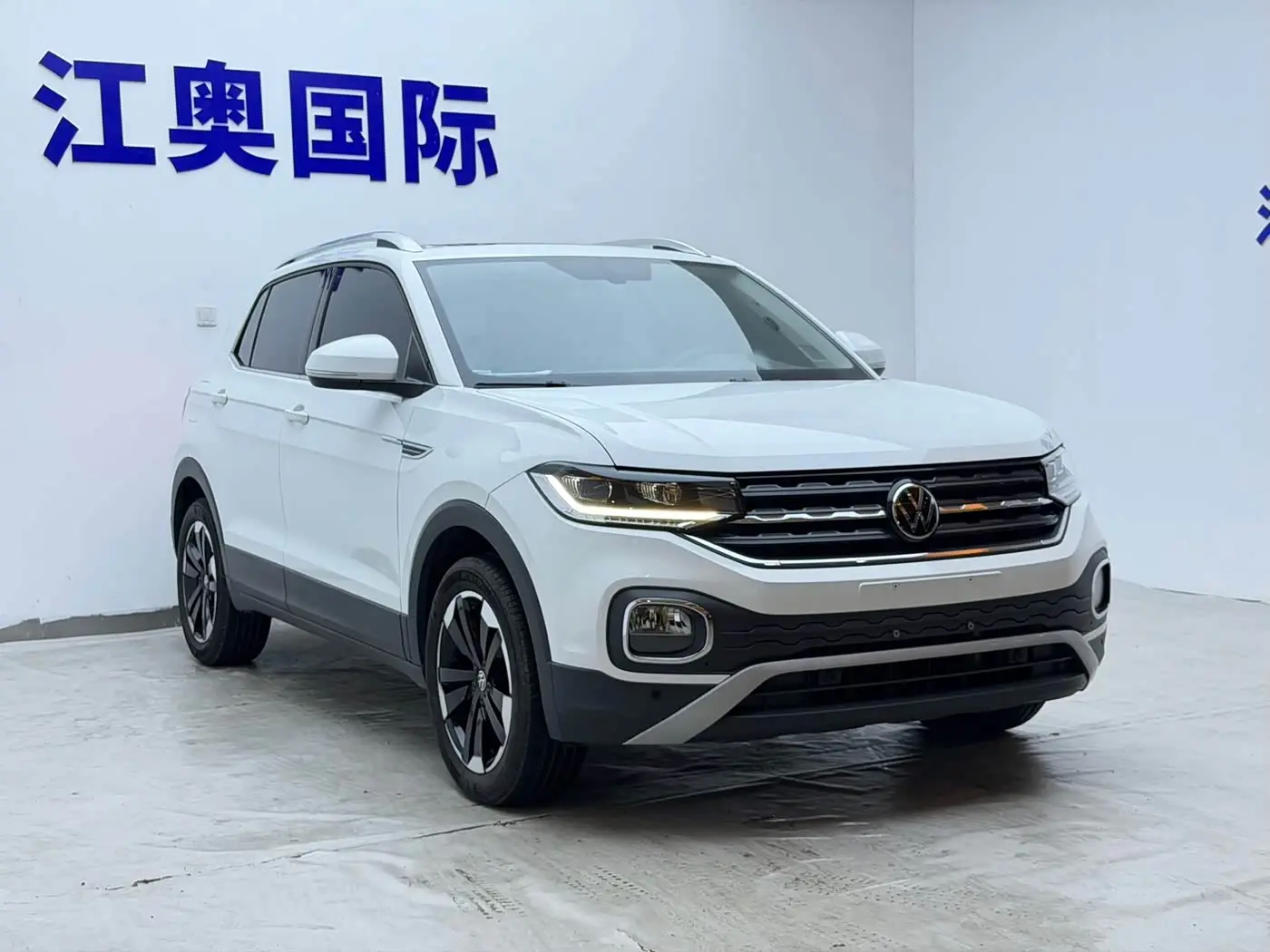 Volkswagen Tanying 2023 — Photo 3/20