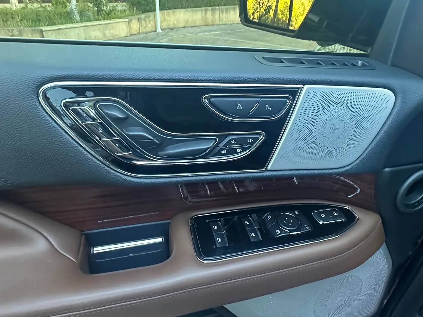 Lincoln Navigator 2024 — Photo 10/20