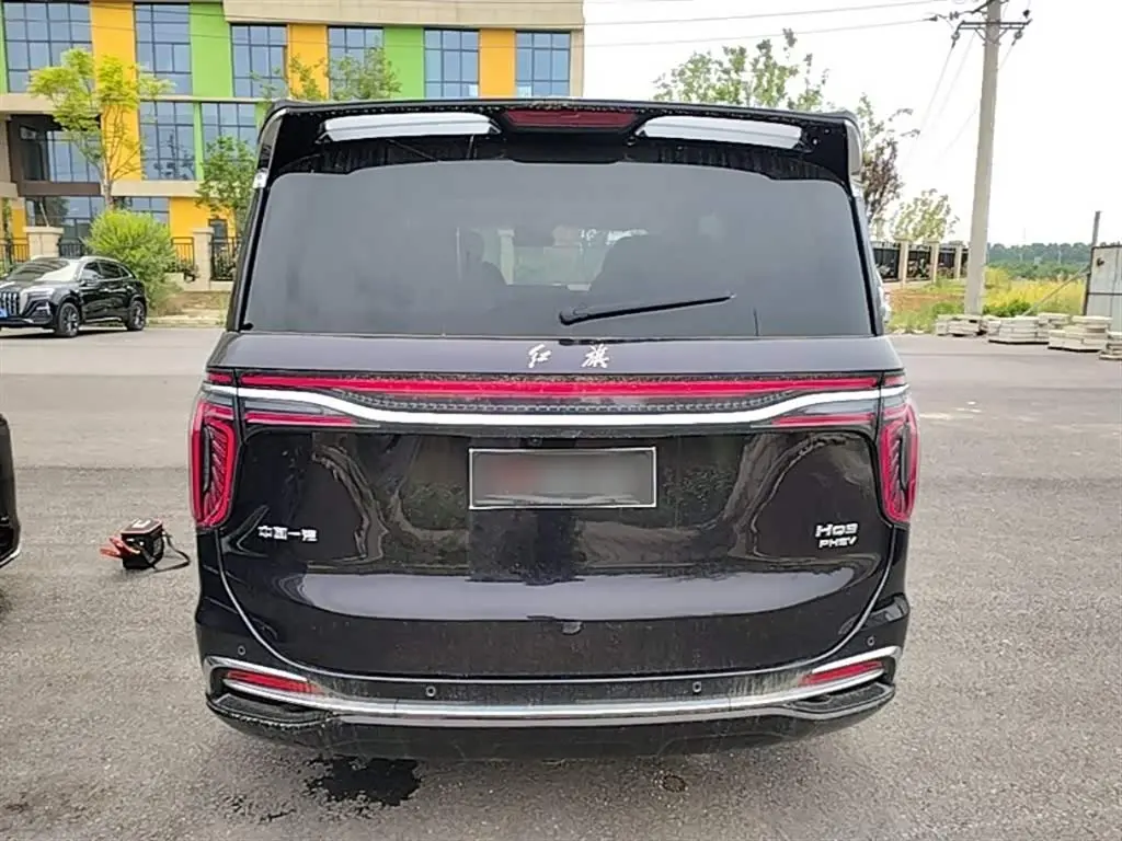 Hongqi HQ9 PHEV 2024 — Photo 6/20