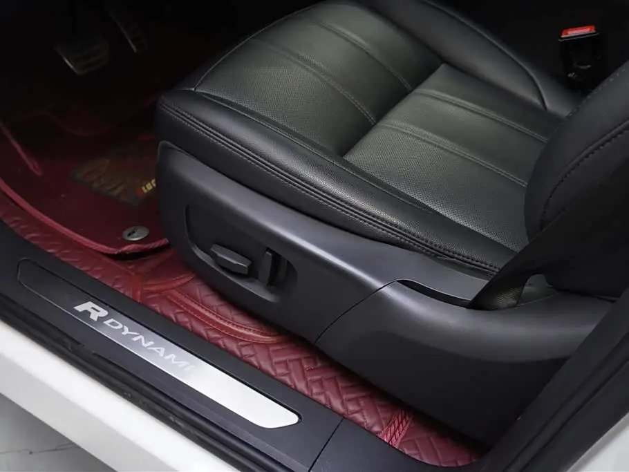 Land Rover Range Rover Evoque 2021 — Фото 16/20