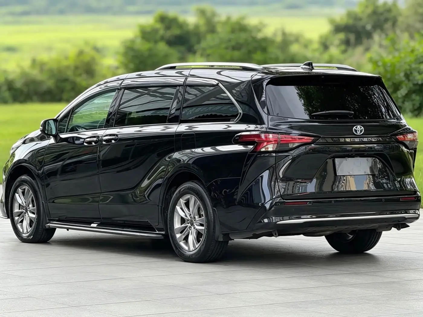 Toyota Sienna 2022 — Photo 6/18