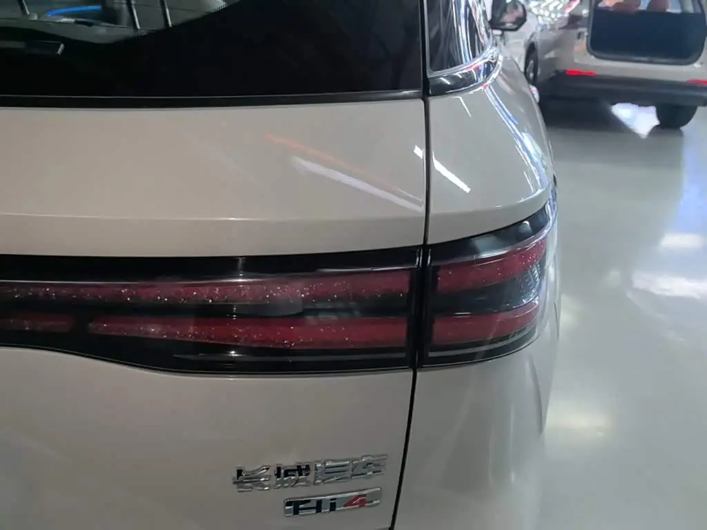 Haval Xiaolong MAX 2025 — Фото 8/20