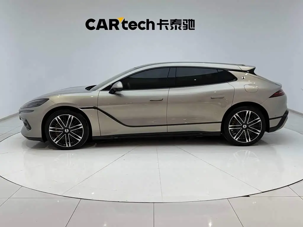 Denza Z9GT 2025 — Photo 6/20