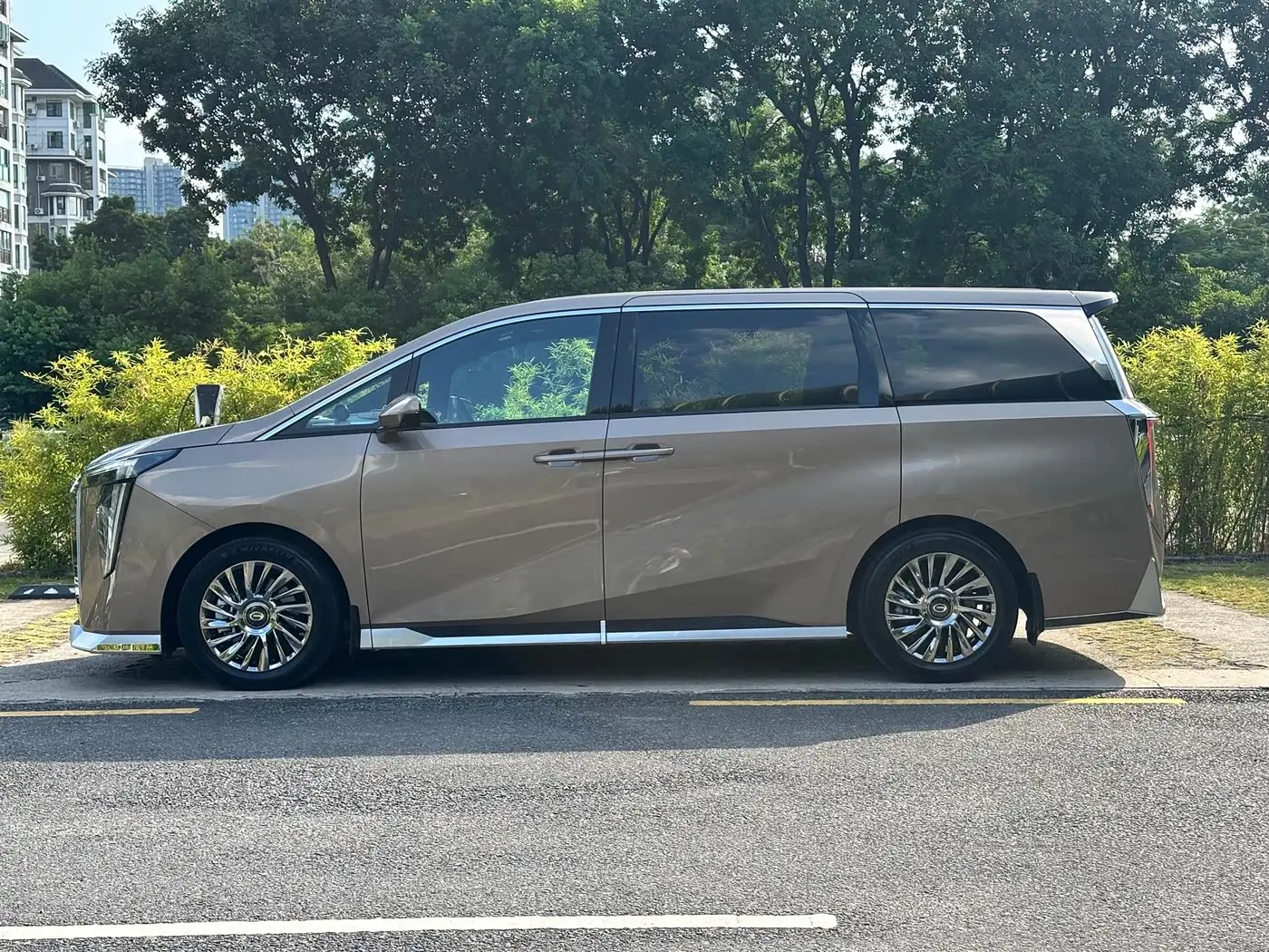 GAC Trumpchi Trumpchi M8 2024 — Фото 20/20