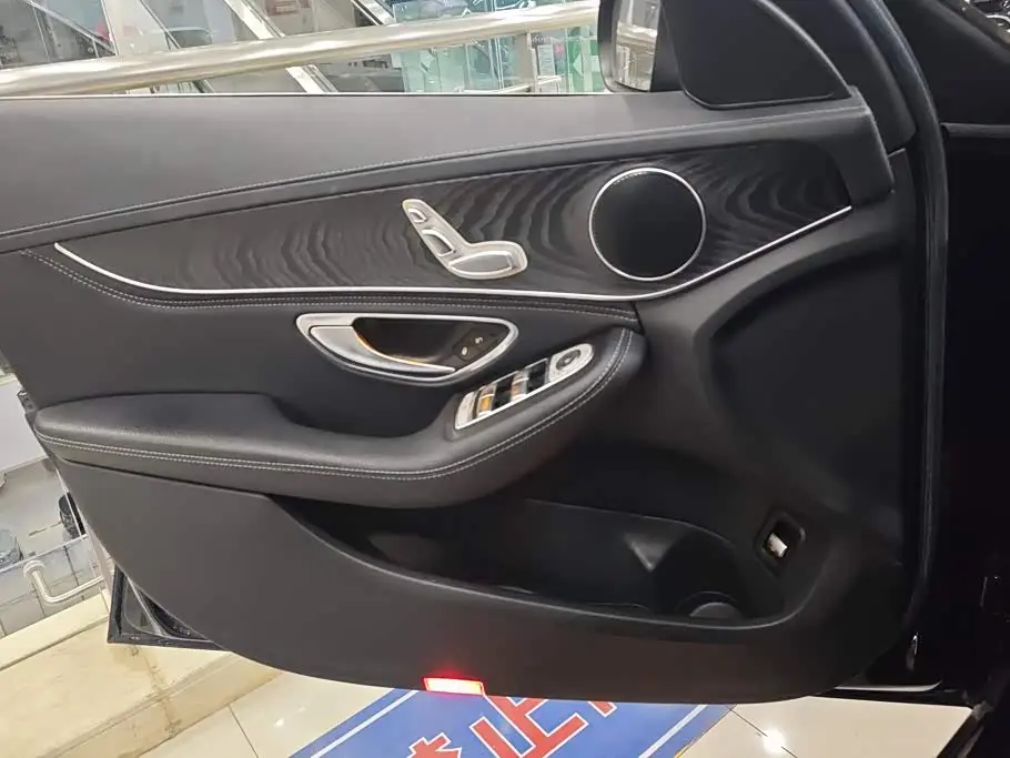 Mercedes-Benz C-Class 2019 — Şəkil 7/16