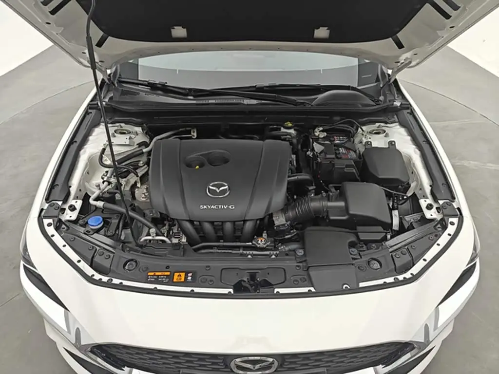 Mazda Mazda3 Axela 2024 — Photo 10/13