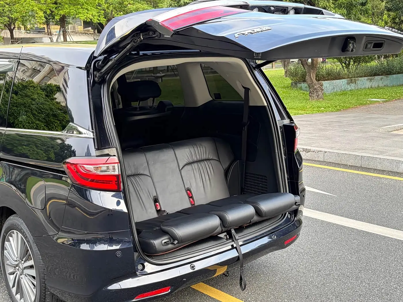 Honda Odyssey 2018 — Şəkil 10/20