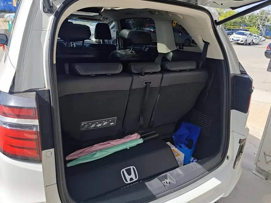 Honda Elysion 2021 — Photo 4/16