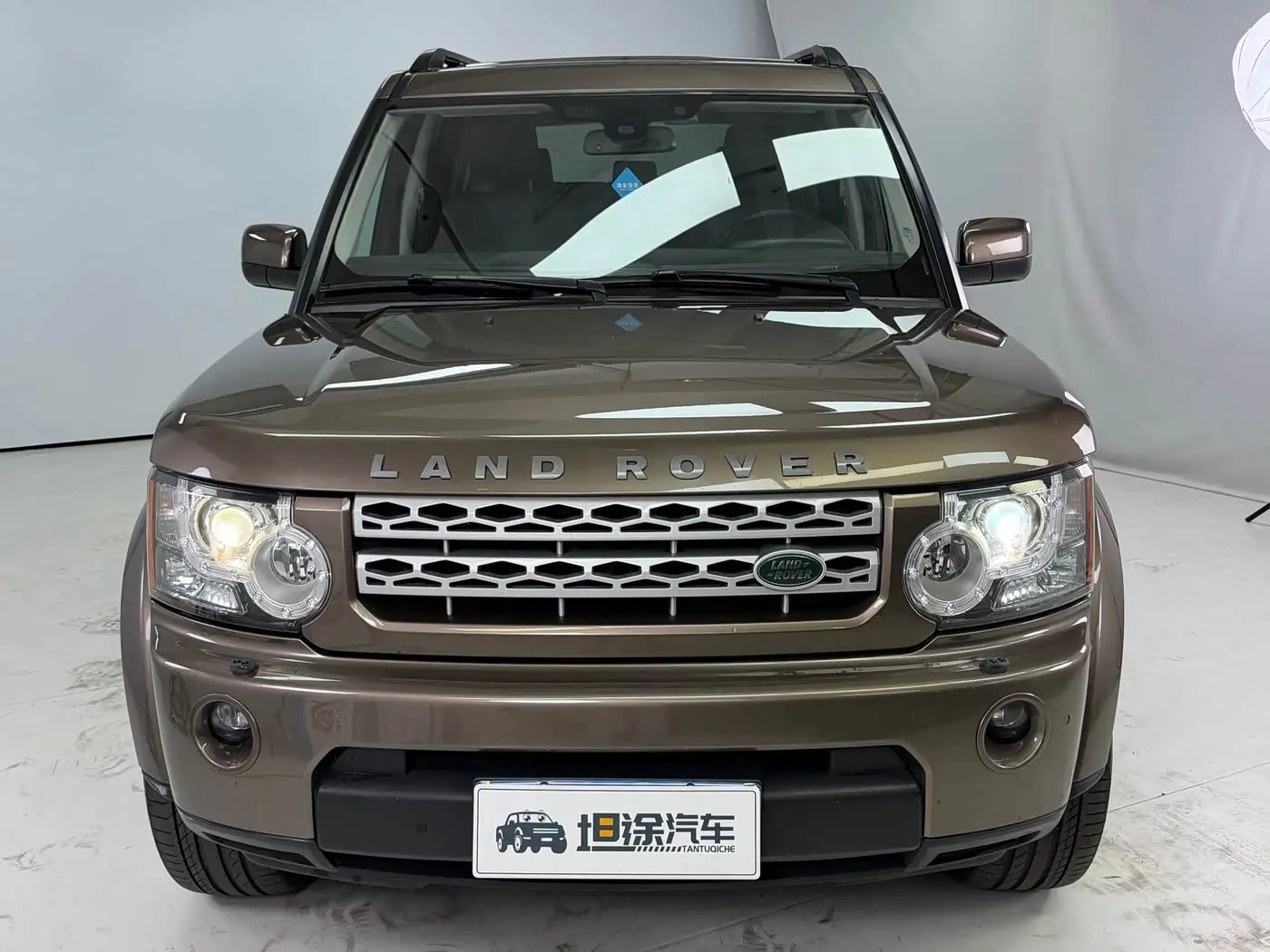 Land Rover Discovery 2013 — Фото 2/20