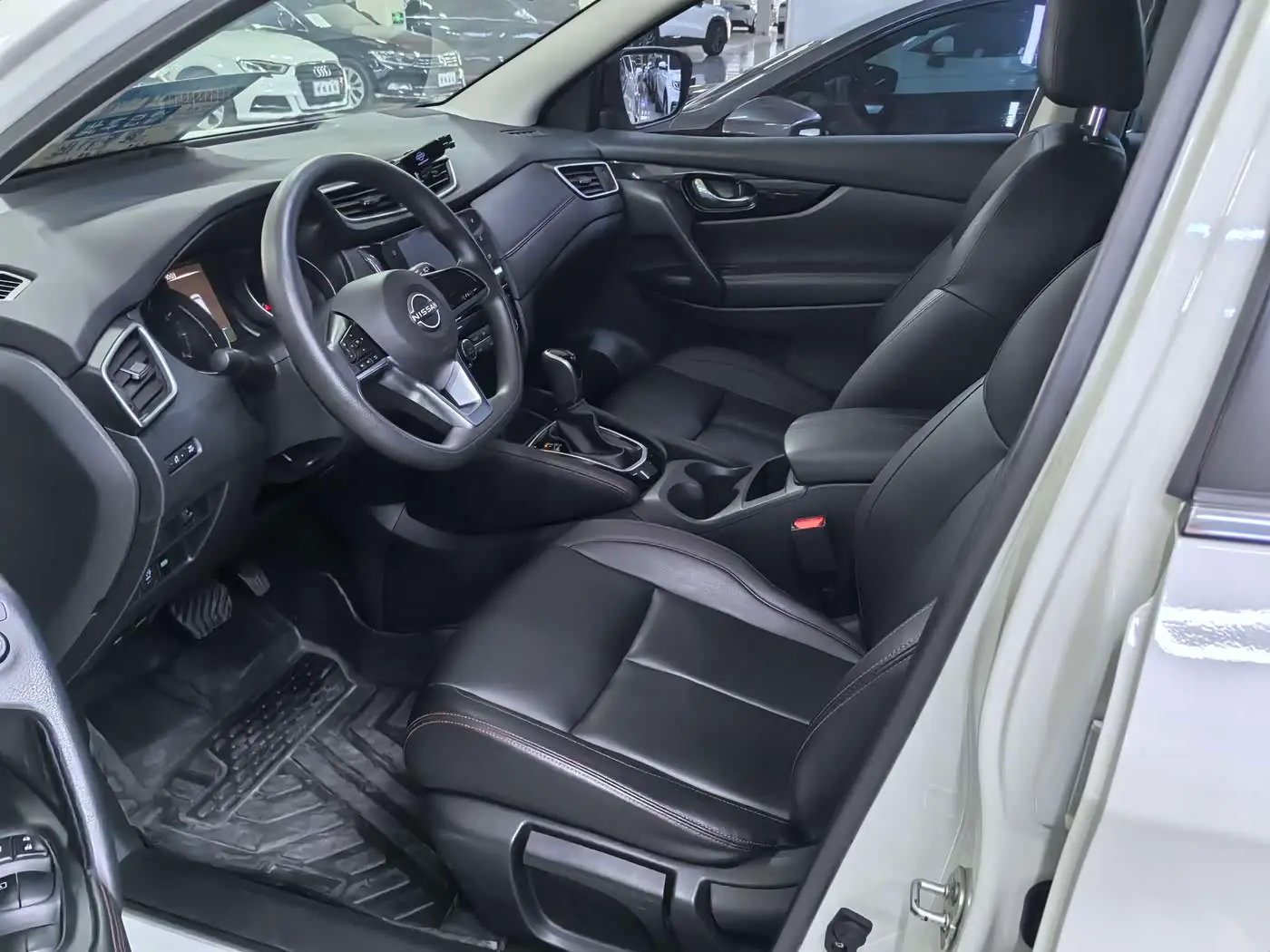 Nissan Qashqai 2023 — Фото 7/11