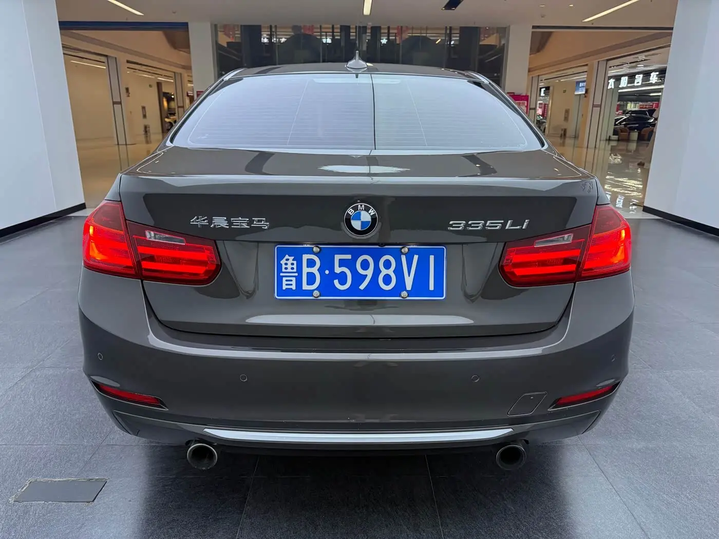 BMW 3 Series 2015 — Фото 10/11