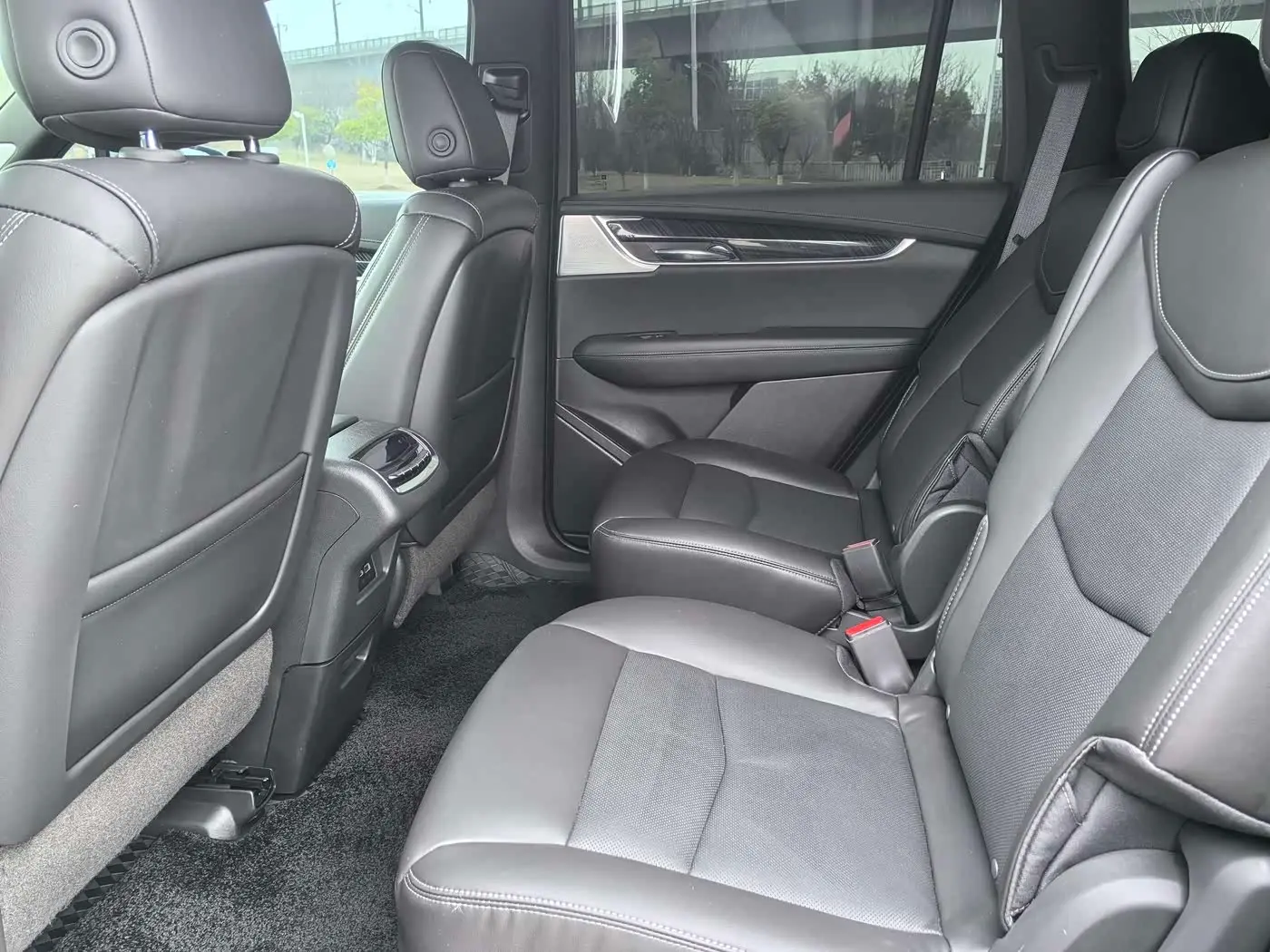 Cadillac XT6 2023 — Photo 13/20