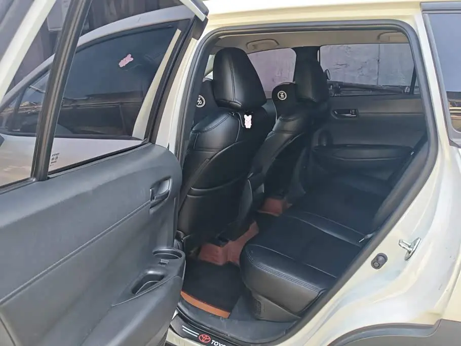 Toyota Corolla Cross 2024 — Şəkil 11/16