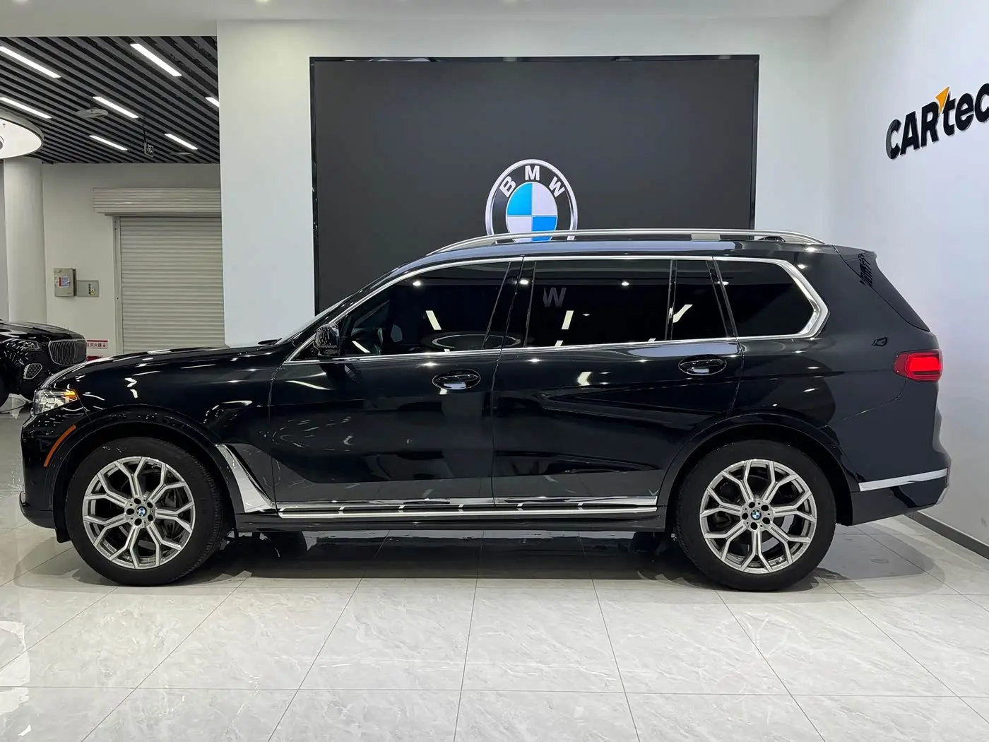 BMW X7 2019 — Фото 7/19
