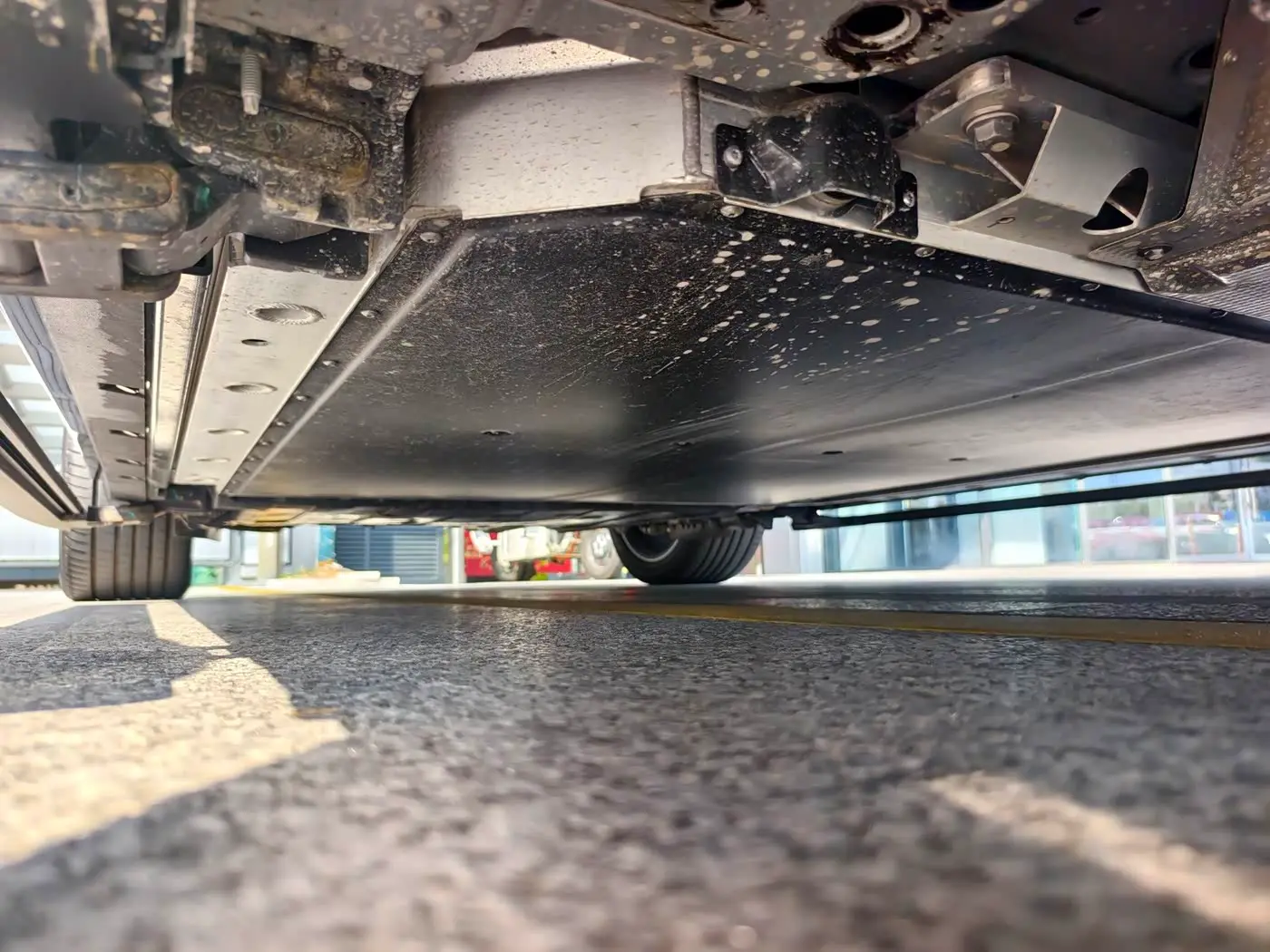 ZEEKR 9X 2025 — Photo 12/16