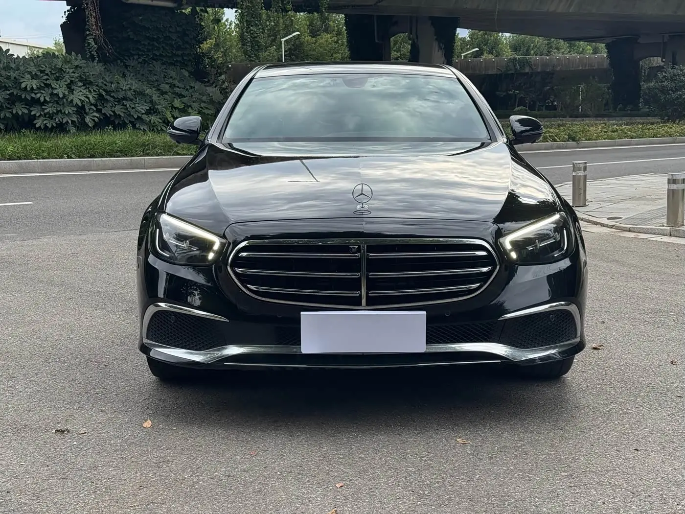Mercedes-Benz E-Class 2020 — Photo 2/12