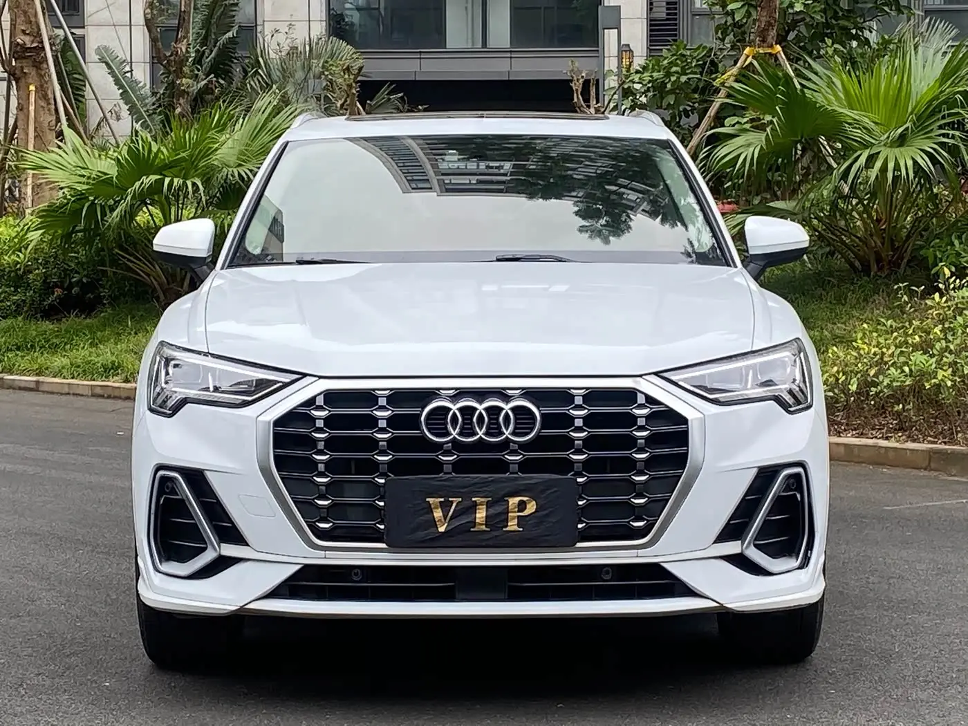 Audi Q3 2021 — Фото 11/18