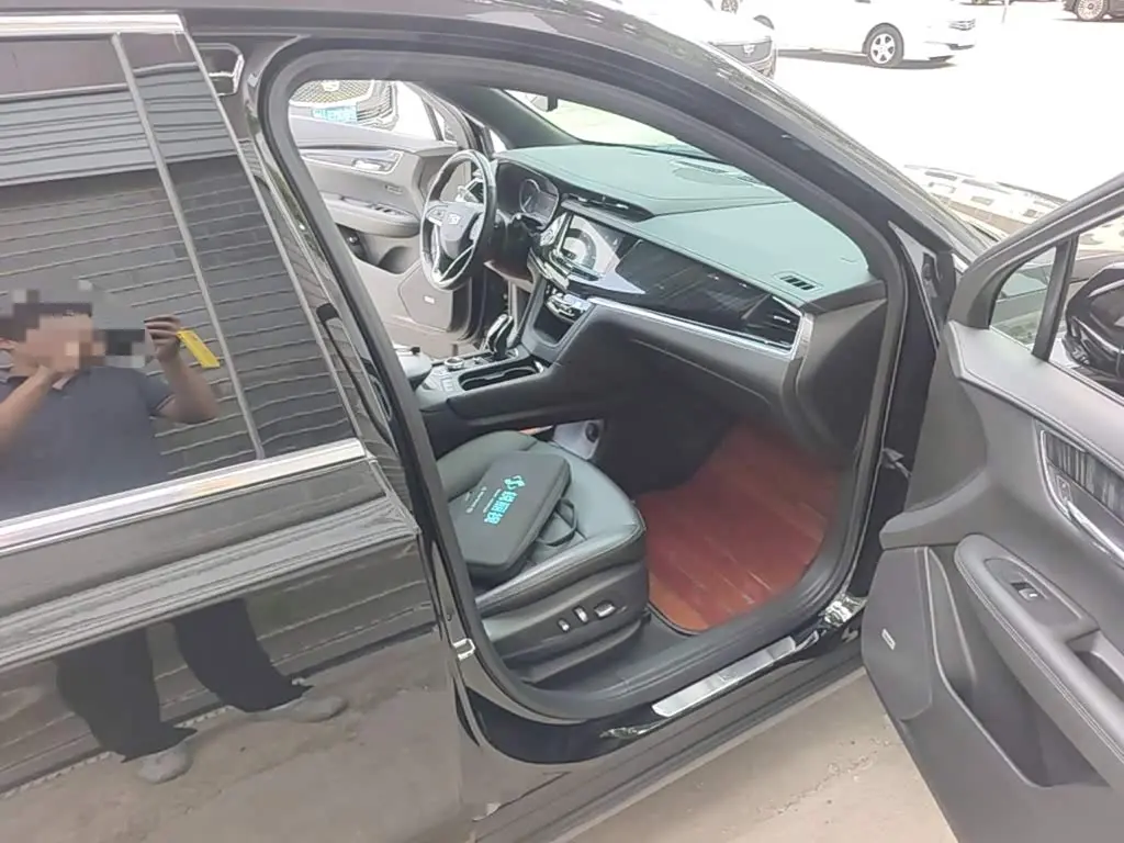 Cadillac XT6 2022 — Photo 9/20