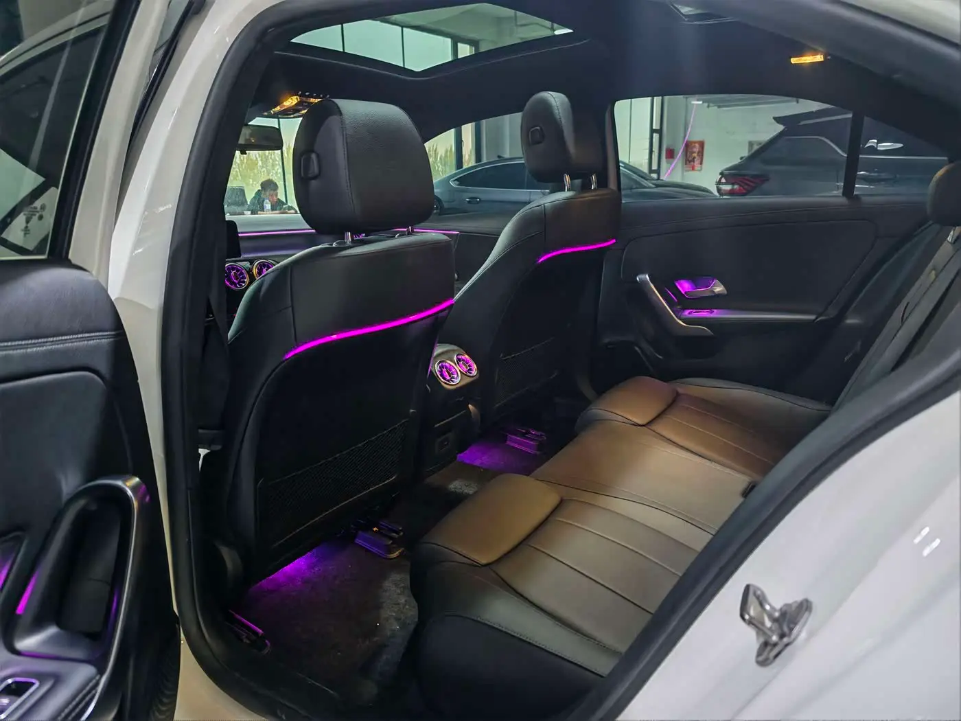 Mercedes-Benz A-Class 2022 — Photo 9/13