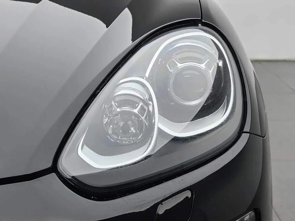 Porsche Cayenne 2018 — Photo 5/20