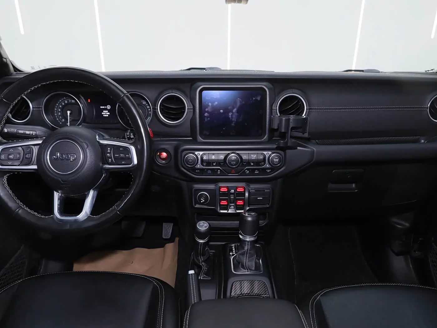 Jeep Wrangler 4xe 2021 — Фото 15/20