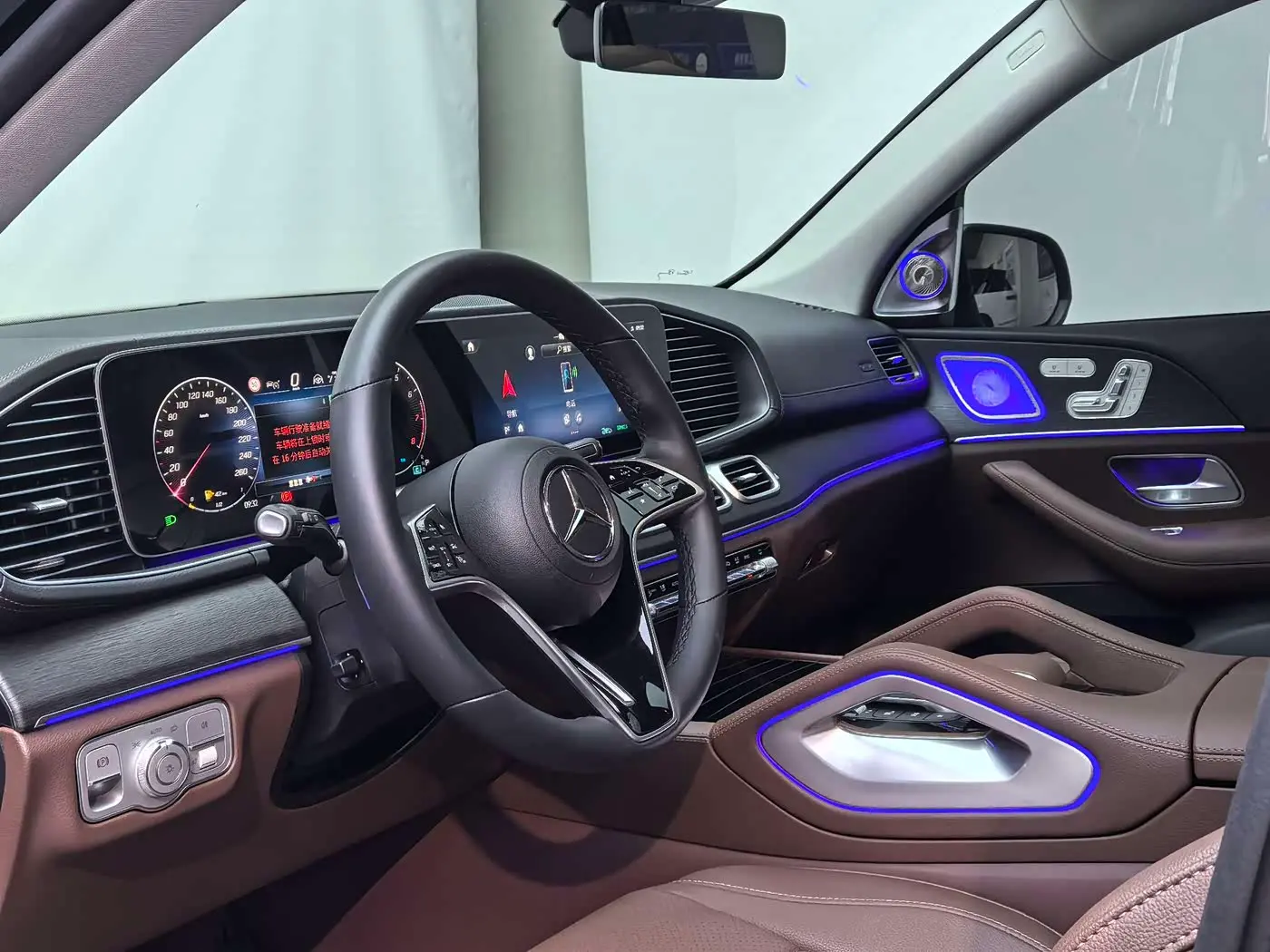 Mercedes-Benz GLE 2026 — Photo 11/20
