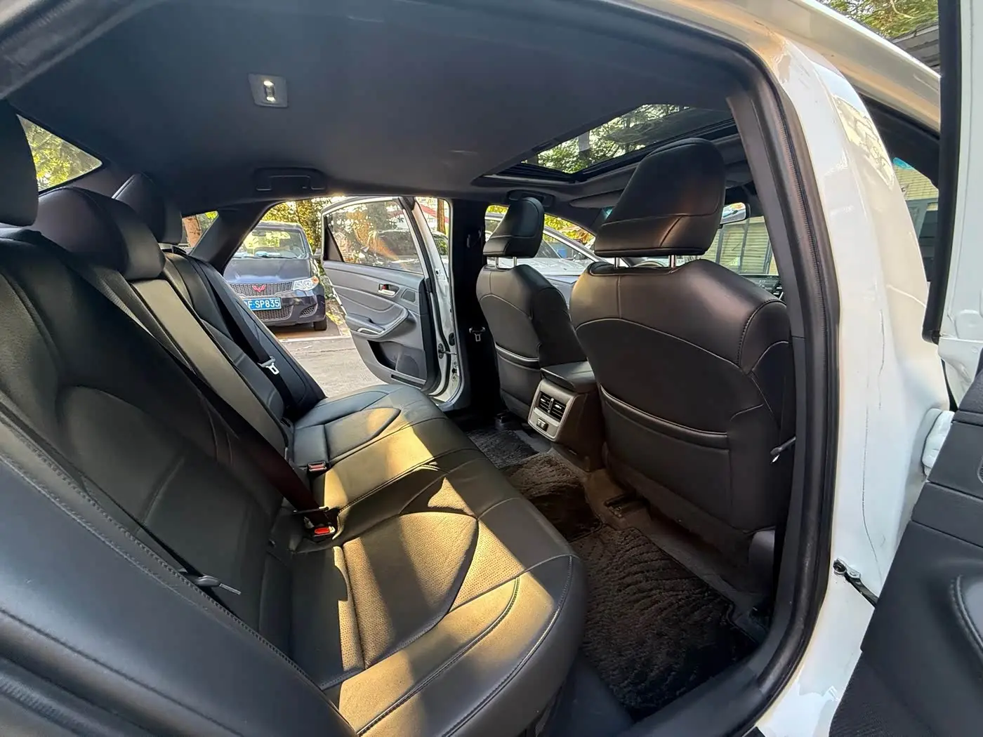 Toyota Avalon 2020 — Photo 10/16