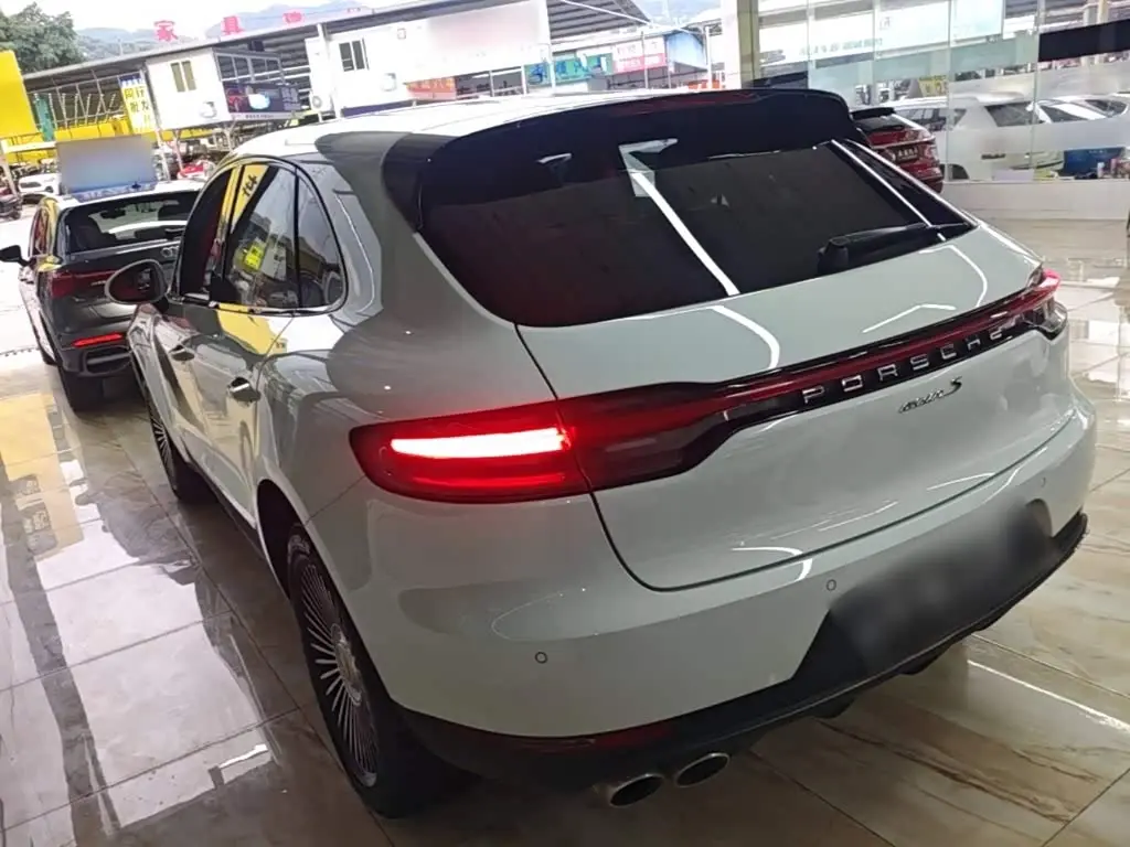 Porsche Macan 2019 — Photo 4/19