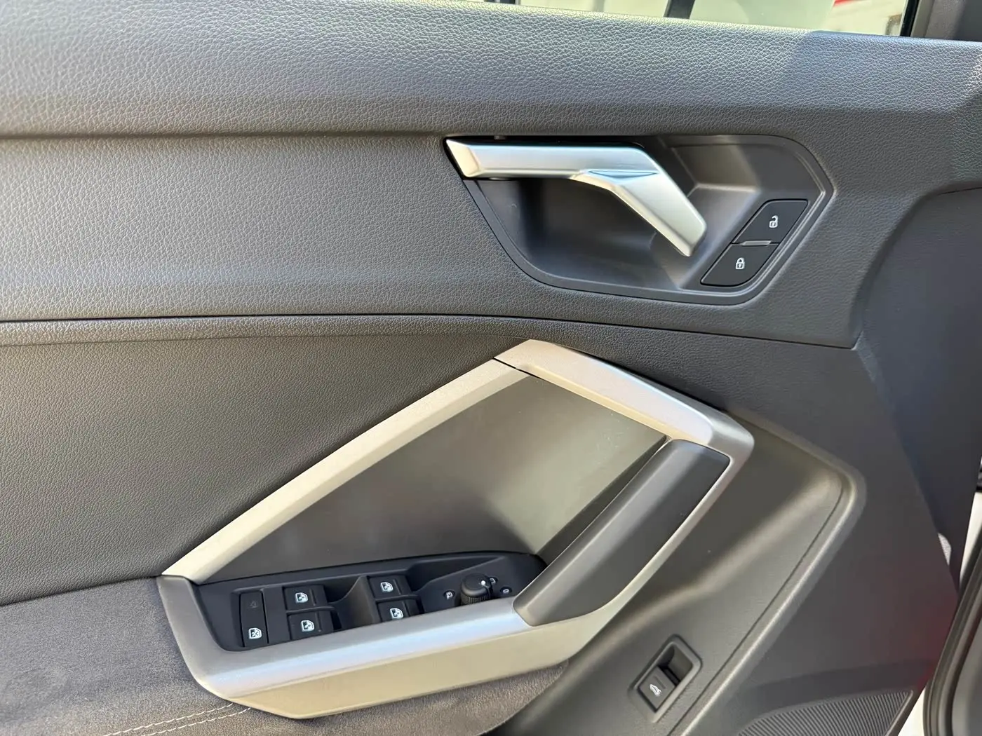 Audi Q3 2023 — Фото 11/20