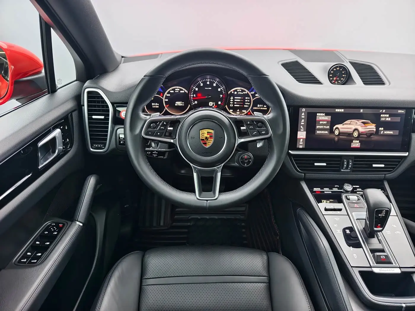 Porsche Cayenne 2019 — Фото 9/14